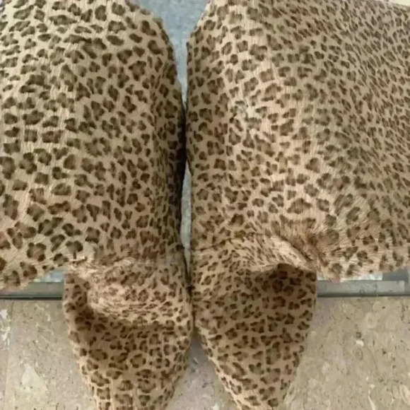 Creations by Tony Lama 80s Soft Fuzzy Leopard Print Boots - Picture 4 of 12